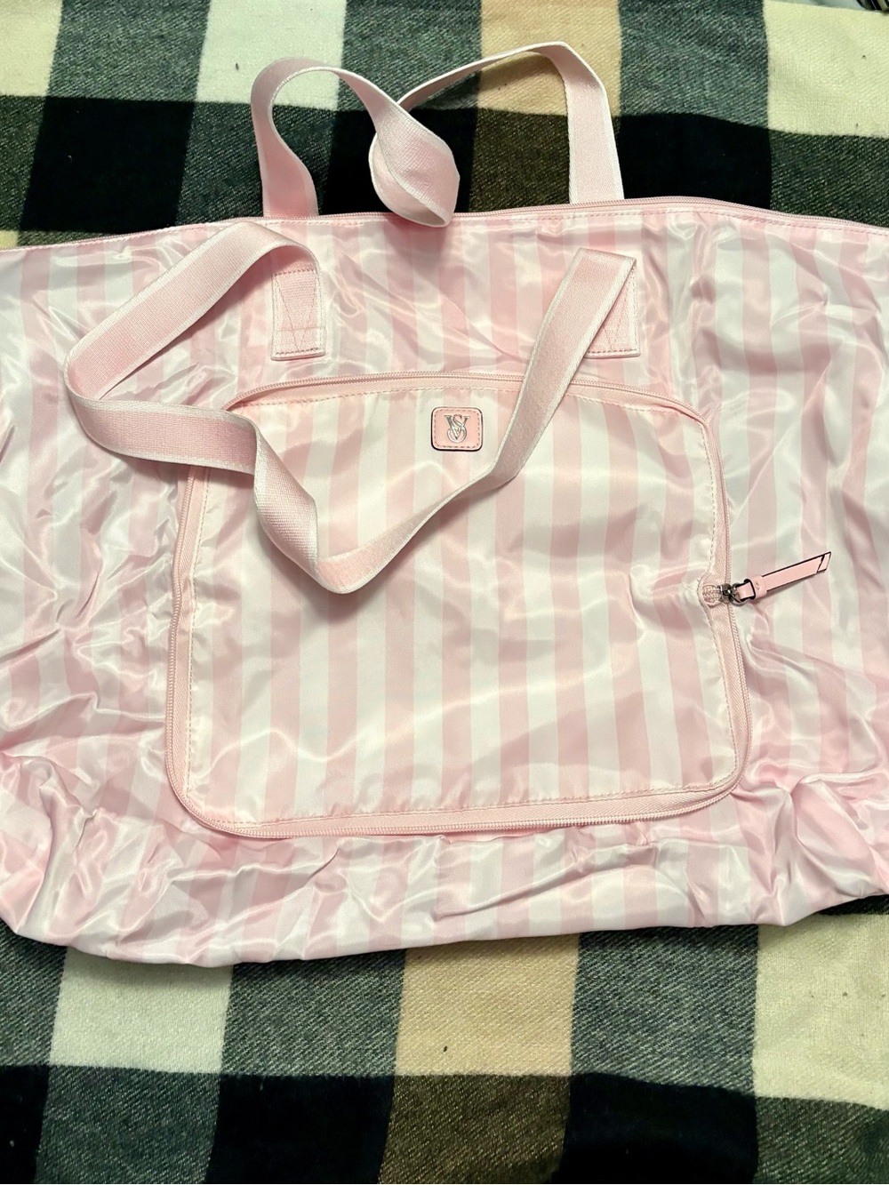 VS Heritage Strip Packable Tote